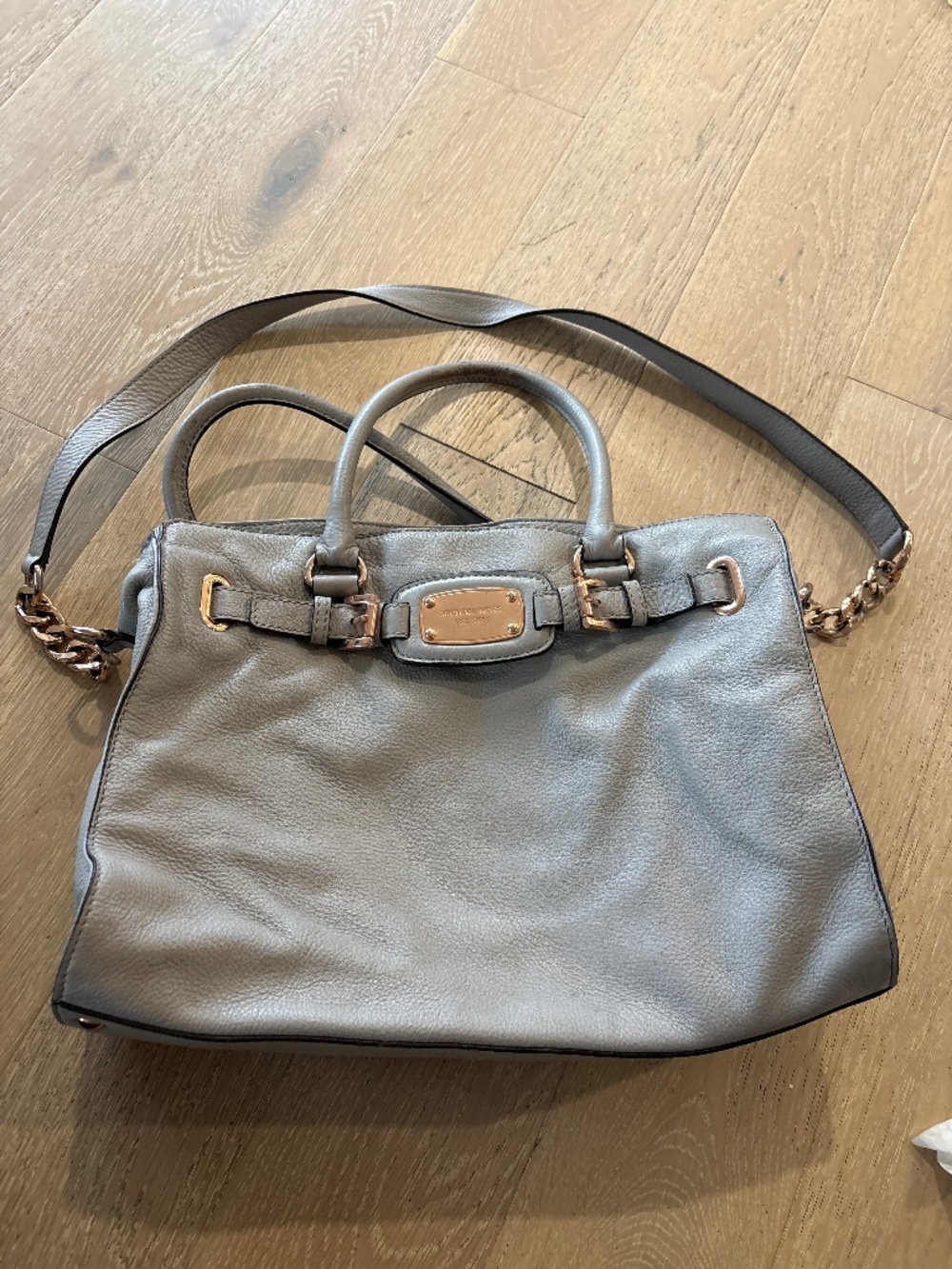 Micheal Kors Bag